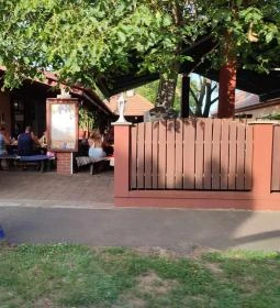 Bögre Csárda Étterem