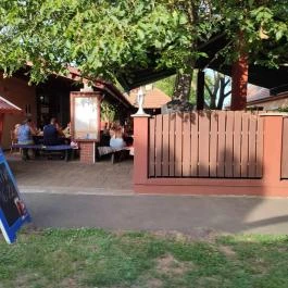 Bögre Csárda Étterem, Balatonlelle - Külső kép