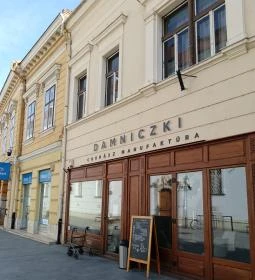 Damniczki Cukrászda