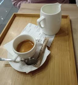 Damniczki Cukrászda