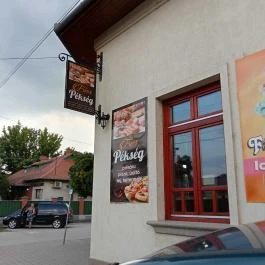 Friss Pékség Lakitelek - Külső kép