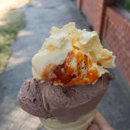 Friss Pékség Lakitelek - Étel/ital