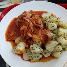 Gólya étterem Cserkeszőlő - Étel/ital