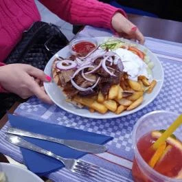 Hellasz Taverna Görög Finomságok, Szolnok - Étel/ital