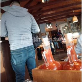 King Shoarma Török Étterem és Kávéház Komárom - Belső