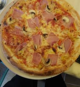 Lelle Caffe & Restaurant