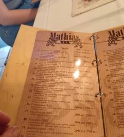 Mathias Pizzeria Söröző Pub