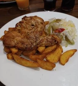 Max Kávézó & Pizzéria