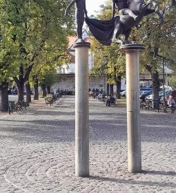 Szent Márton & a koldus szobor