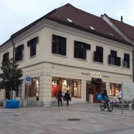 Pécsi Széchenyi tér, Pécs - Egyéb