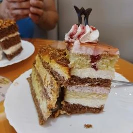 Pingvin Cukrászda Vác - Egyéb