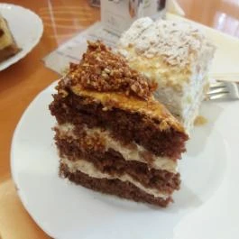 Pingvin Cukrászda Vác - Egyéb