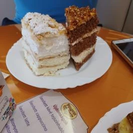 Pingvin Cukrászda Vác - Egyéb