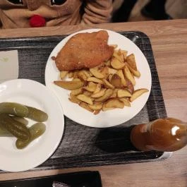 Pingvin Étterem, Komárom - Étel/ital