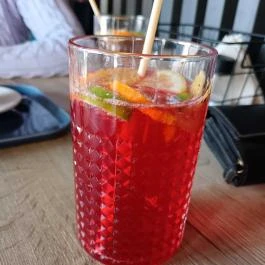 PizzaBox Lakitelek - Étel/ital