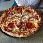 PizzaBox Lakitelek - Étel/ital