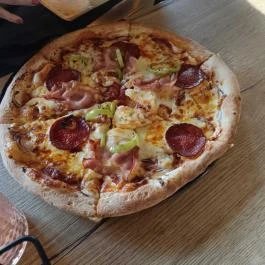 PizzaBox Lakitelek - Étel/ital