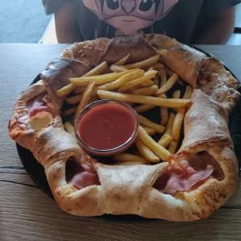 PizzaBox Lakitelek - Étel/ital