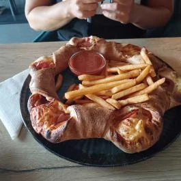 PizzaBox Lakitelek - Étel/ital