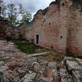 Rádligeti Árpád-kori romtemplom, Balatonlelle - Külső kép