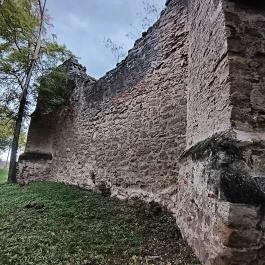 Rádligeti Árpád-kori romtemplom, Balatonlelle - Külső kép