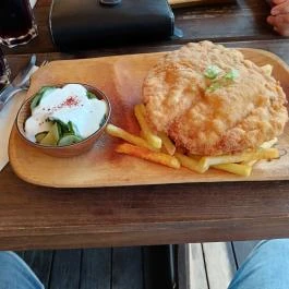 Sarok Vendéglő, Balatonlelle - Étel/ital