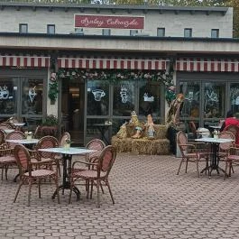 Szalay Cukrászda Balatonlelle - Külső kép