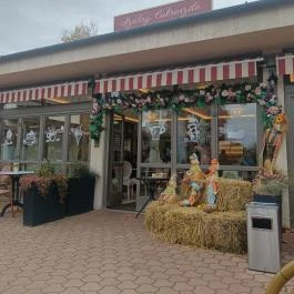 Szalay Cukrászda Balatonlelle - Külső kép