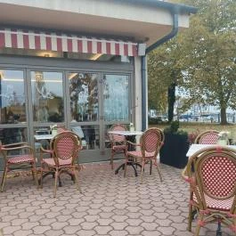 Szalay Cukrászda Balatonlelle - Külső kép