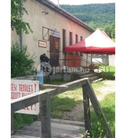 Teca Kocsmája, Klastrom Söröző