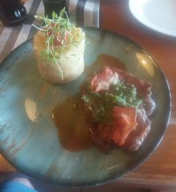 Thirty's Étterem & Pizzéria