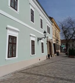 8. legjobb látnivaló: Vác belvárosa