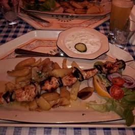 Taverna Zorbas Görög Étterem - Lövőház utca, Budapest - Étel/ital