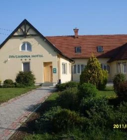 Ezüsthárs Étterem