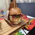 Hamburger Ház Balatonlelle - Étel/ital