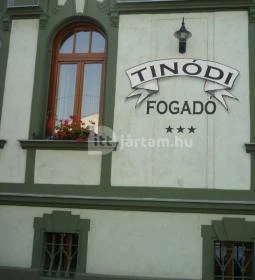 Tinódi Hotel & Étterem