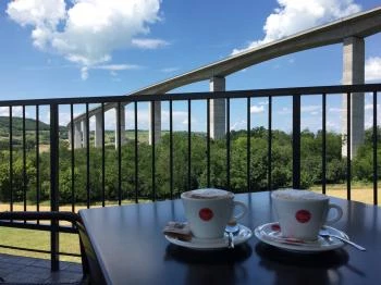 Völgyhíd Konyha & Rét Kőröshegy