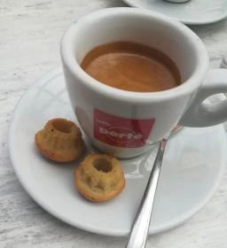 Kuglóf Art Cukrászda