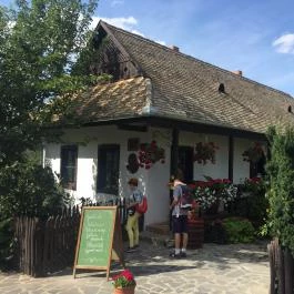 Muskátli Vendéglő , Hollókő - Külső kép