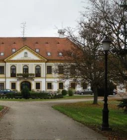 Új-Ebergényi Kastélyszálló 