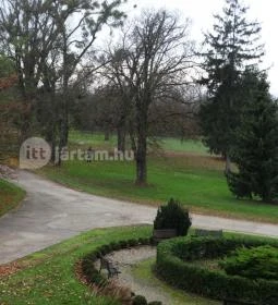 Új-Ebergényi Kastélyszálló 