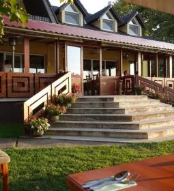 Vizafogó Panzió étterme