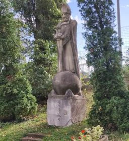 107. legjobb látnivaló: Attila szobra