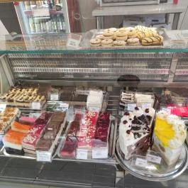 Cukitanya, Parád - Egyéb