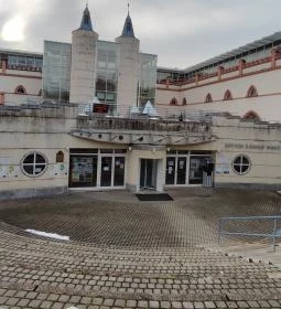 Eötvös Károly Megyei Könyvtár