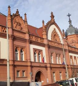 Eötvös Károly Megyei Könyvtár