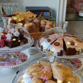 Esztella Cukrászda Ásványráró - Egyéb