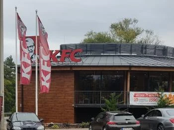 Kentucky Fried Chicken - Tata Remeteségi pihenőhely Tata Kentucky Fried Chicken - Tata Remeteségi pihenőhely Tata