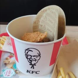 Kentucky Fried Chicken - Tata Remeteségi pihenőhely Tata - Egyéb