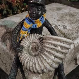 Kolodko: Utcazenész miniszobor Veszprém - Egyéb